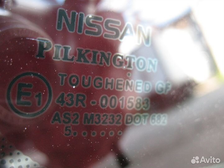 Оригинал заднее стекло Nissan Almera N16