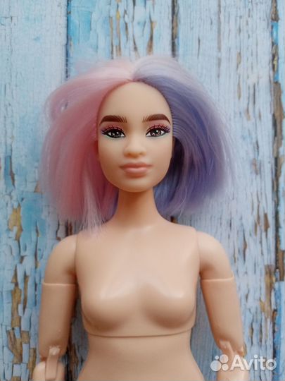 Barbie extra на теле йоги