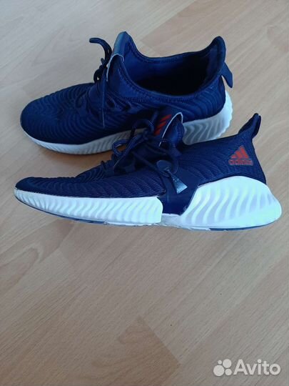 Кроссовки adidas 43р