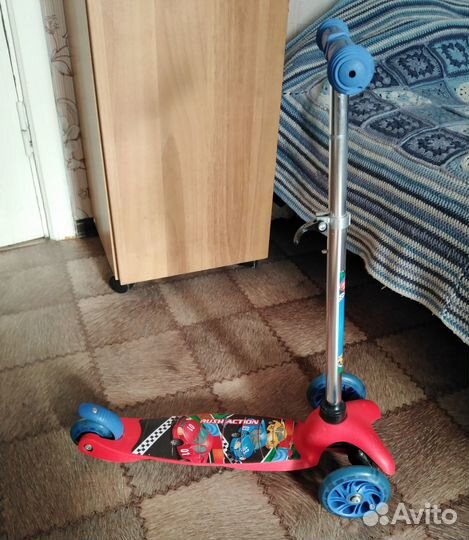 Самокат детский трехколесный бу