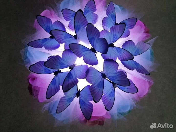 Букет из бабочек с мыльными розами