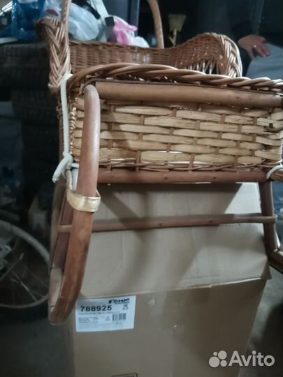 Санки плнтенные из лозы