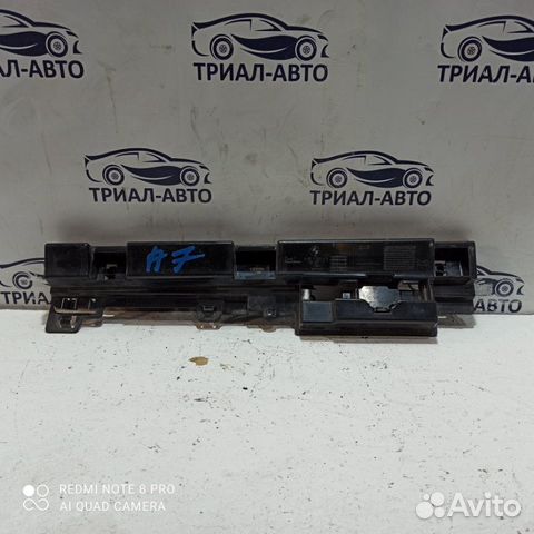 Кронштейн F30