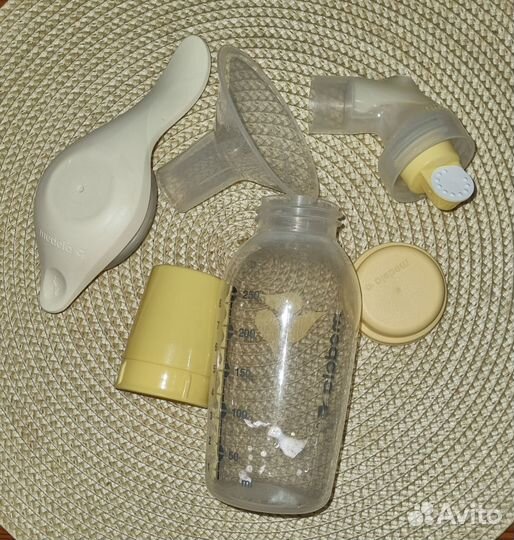 Молокоотсос ручной Medela