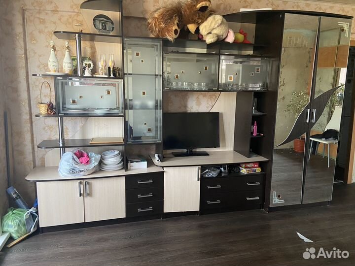 Стенка в гостиную