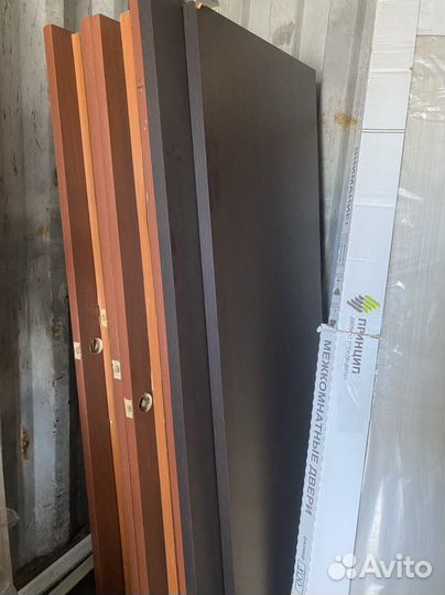 Продам дверное полотно