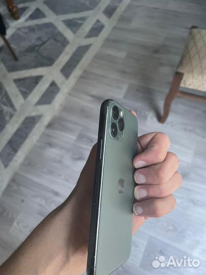 iPhone 11 Pro, 64 ГБ