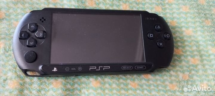 Sony psp e 1008