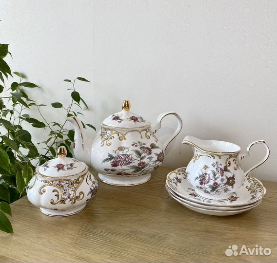 Сервиз фарфоровый чайный