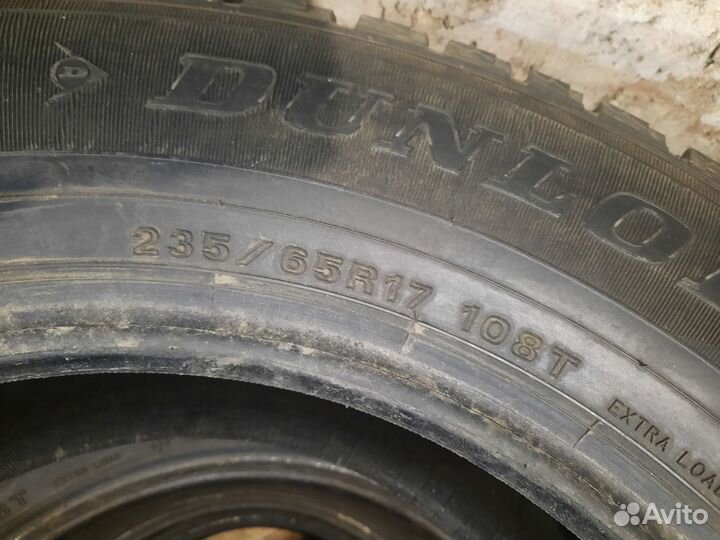 Dunlop Axiom Plus 235/65 R17