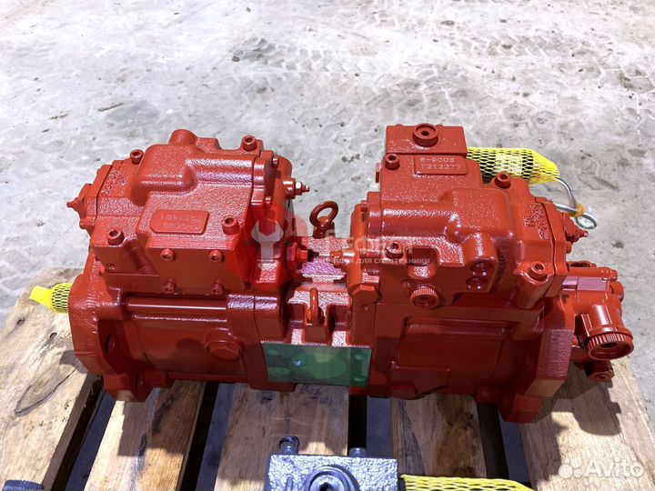 Гидравлический насос JCB JS180