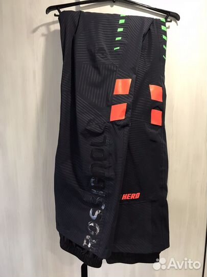 Горнолыжный костюм