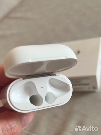 Кейс apple airpods 2 оригинал