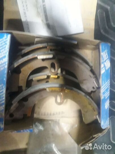 Тормозные колодки toyota