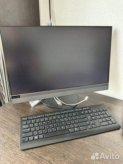Моноблок Lenovo IdeaCentre 520-22AST