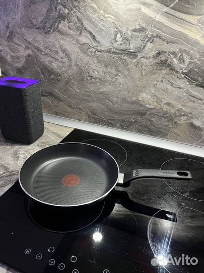 Сковорода Tefal 24см