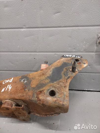 Подрамник задний Kia Ceed