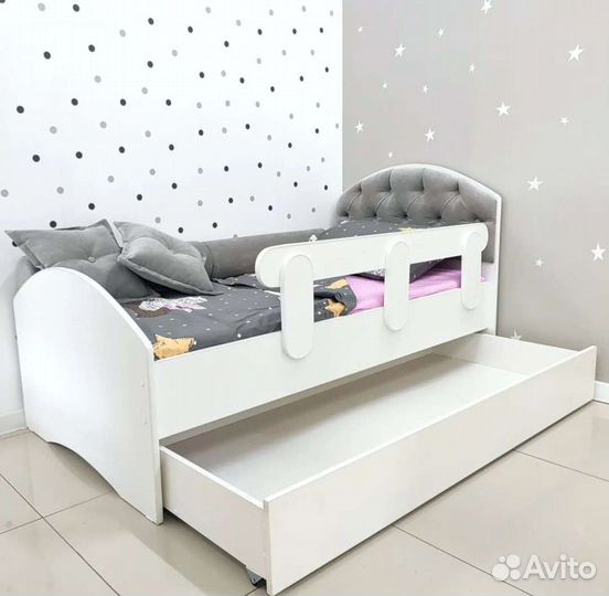 Детская кровать с мягкой спинкой Классика