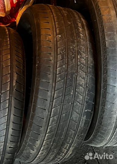 Bridgestone Alenza 001 245/50 R19