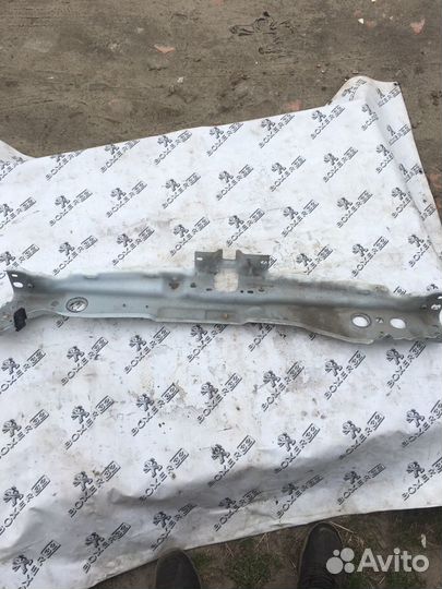 Панель замка капота Форд транзит