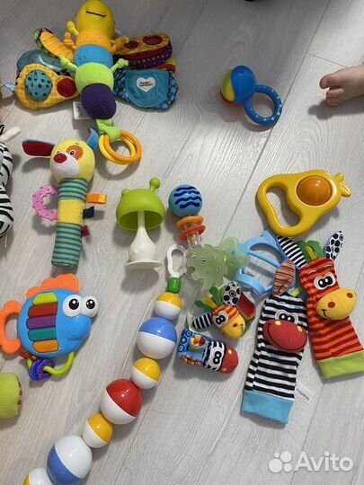 Игрушки, погремушки, грызунки