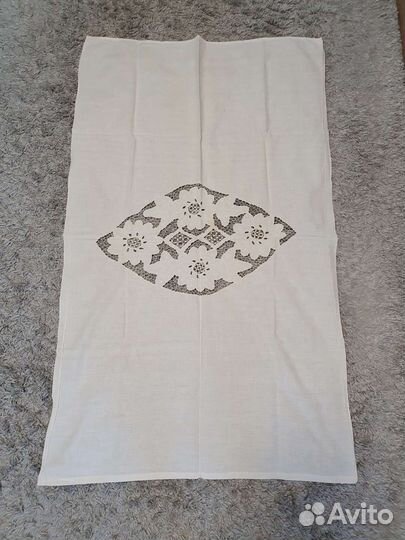 Старинные занавески на двери