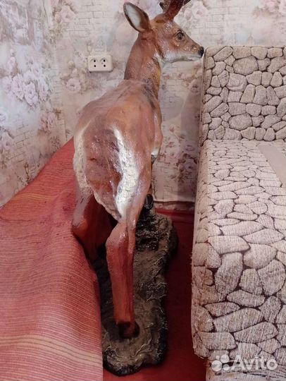 Керамическая статуя 