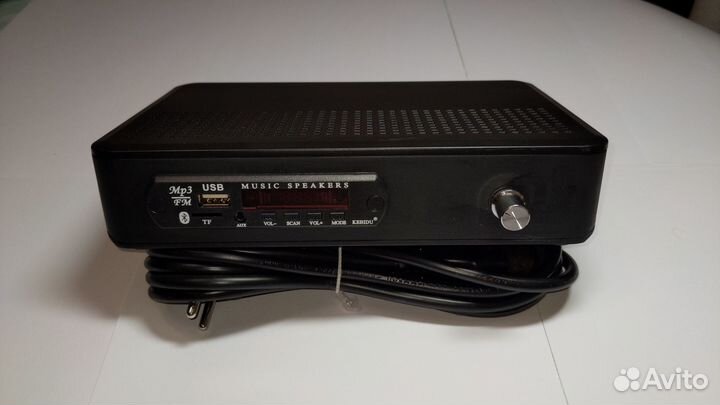 Аудиоусилитель 100 Вт с мультимедиа-системой