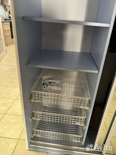 Шкаф зеркальный