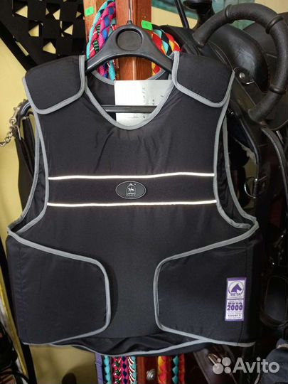 Жилет защитный для верховой езды