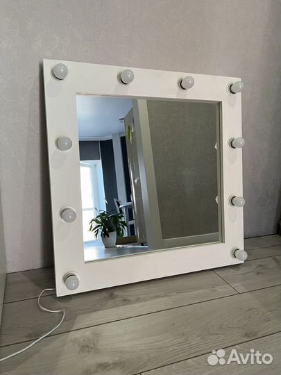 Зеркало гримерное