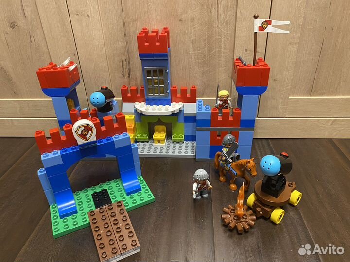 Lego duplo рыцарский замок