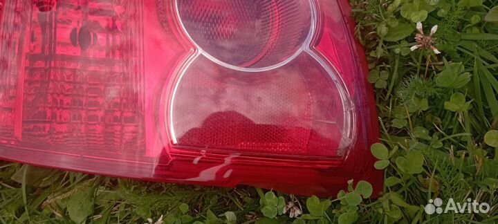 Фонарь задний Toyota Auris