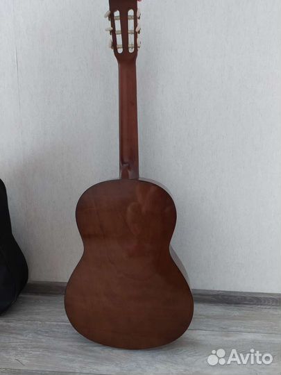 Классическая гитара yamaha c40