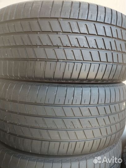 Bridgestone Blizzak W979 235/45 R18