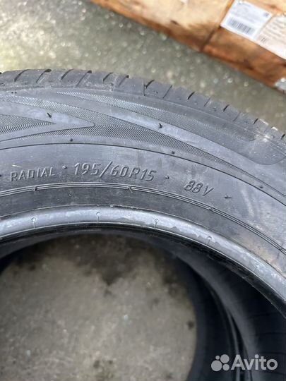 Viatti Strada Asimmetrico 195/60 R15 88V