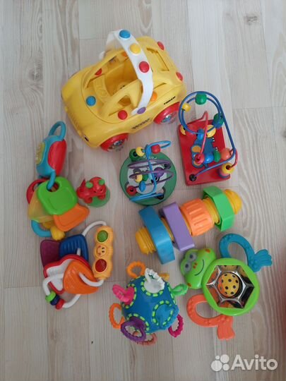 Развивающие игрушки для малышей