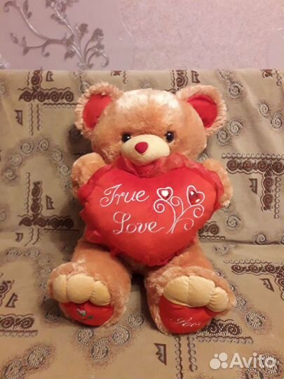 Плюшевый медведь