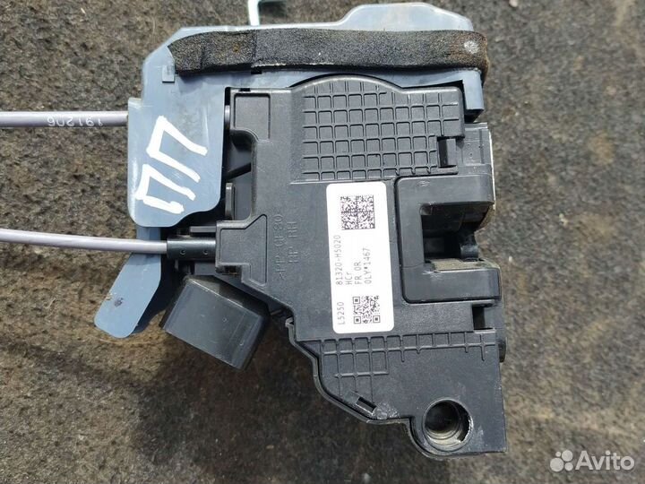 Замок передних правой двери hyundai solaris 2