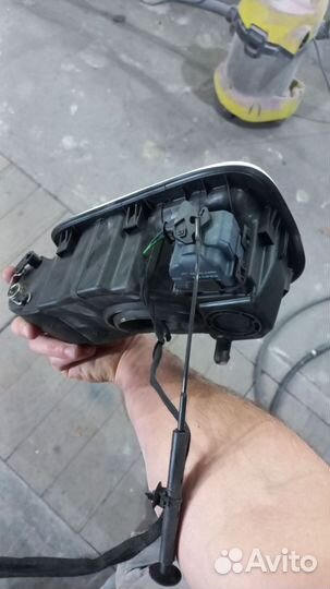 Лючок бензобака w204