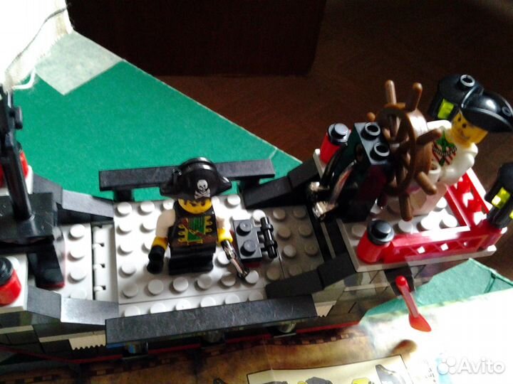 Пиратский корабль