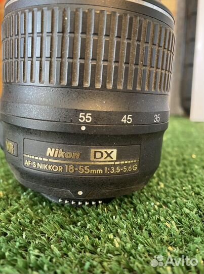 Объектив Nikon 18-55mm