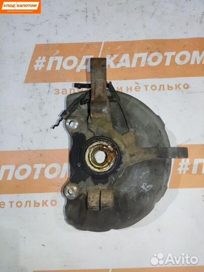 Кулак передний правый Mitsubishi Outlander 2 2008