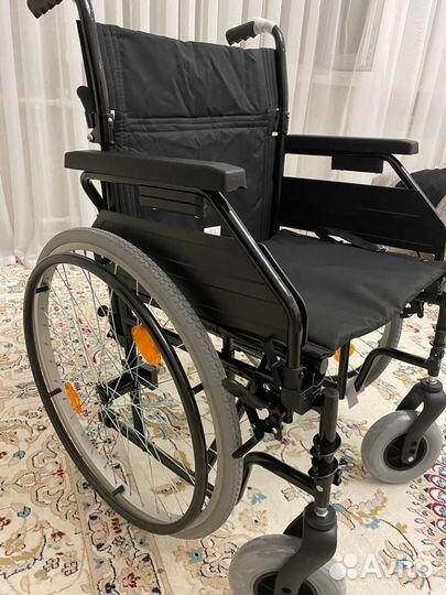 Инвалидная коляска новая