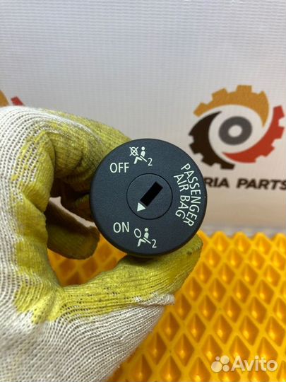 Выключатель подушки безопасности Bmw 5 F10 3.0 N52