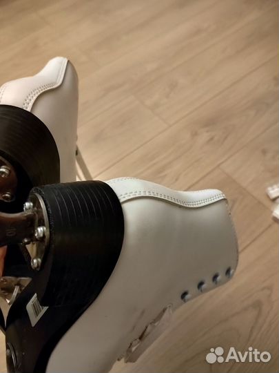 Коньки фигурные 38 размер