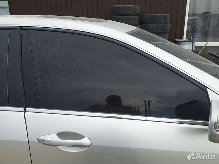 Стёкла боковые Honda Legend