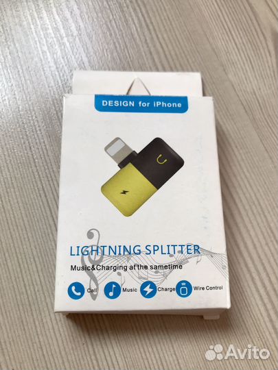 Переходник для наушников зарядки iPhone