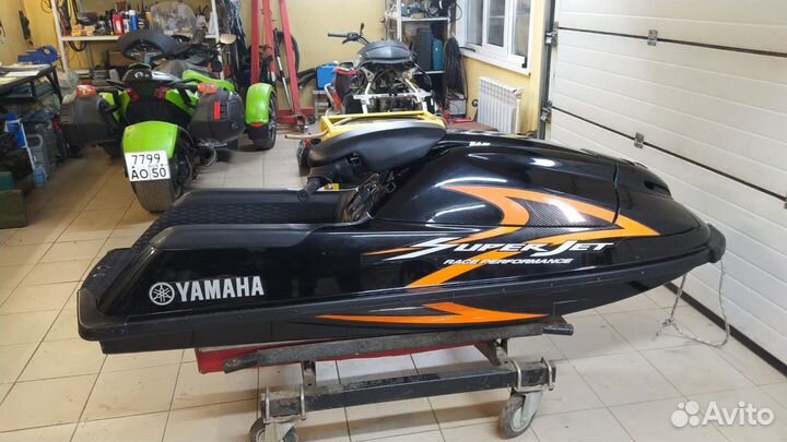 Ямаха Super Jet SJ 700