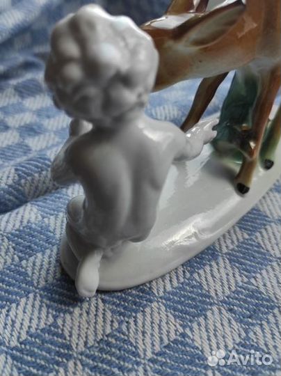 Статуэтка олененок и ангелочек фарфор Германия